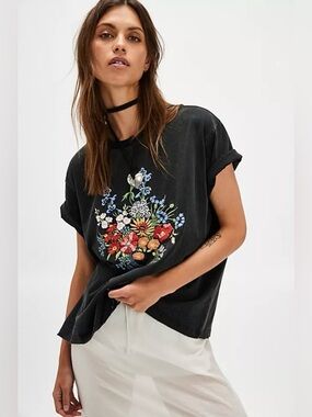 Free People X Found Embroidered Floral Tee in Black Size XS NWT